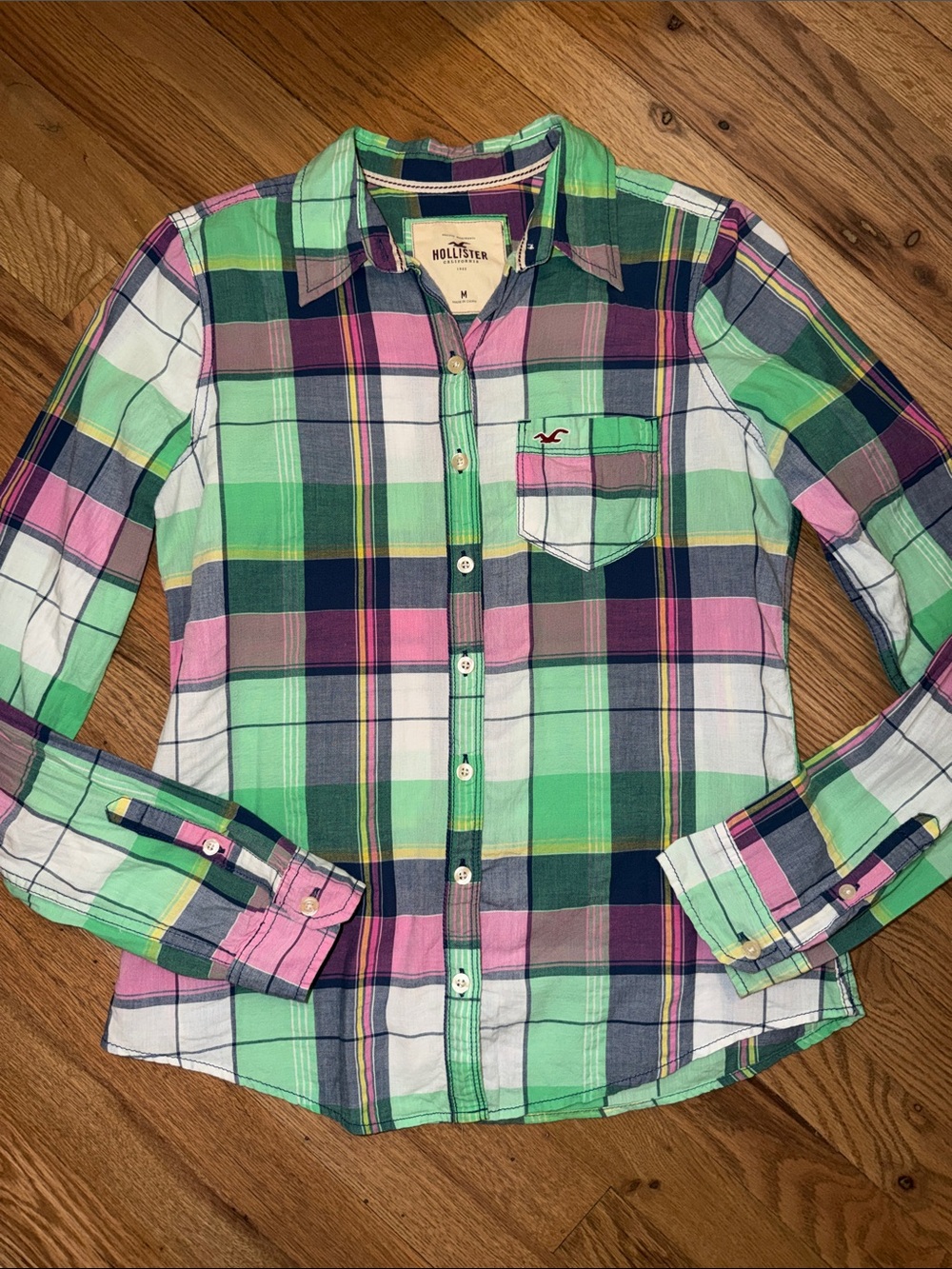 Hollister Vintage Pink, Green & Navy Plaid Button-Down Shirt Size M